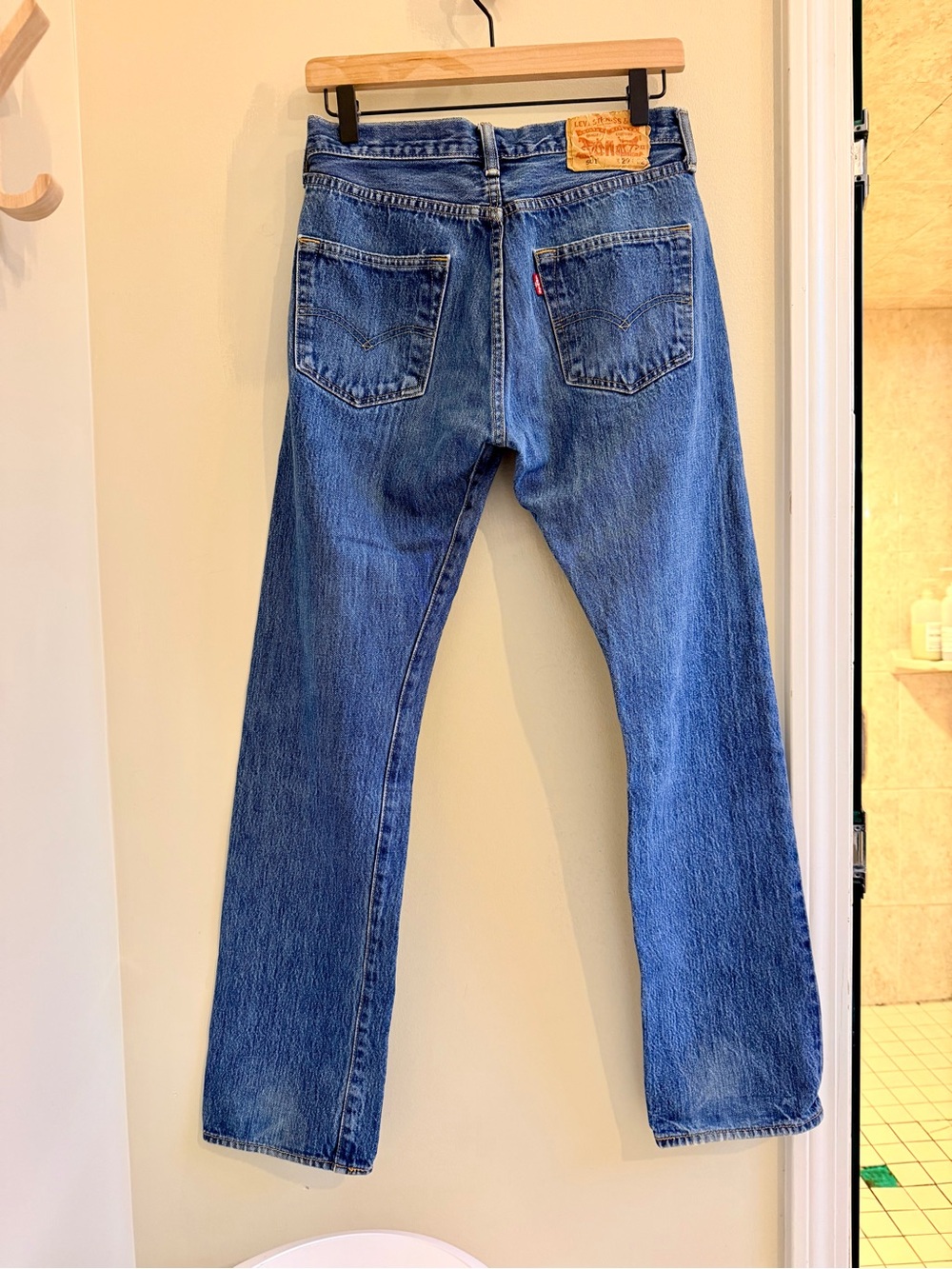 Vintage 1990s Levi’s 501 Jeans 29x32 Mens/womens/unisex Medium Wash Faded denim